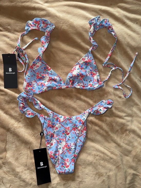 Blackbough Other - NWT Blackbough Light Blue Floral Ruffle Bikini -M